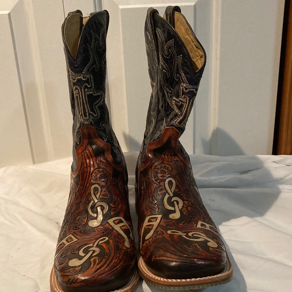 Tin Haul Men's Western Boots - Brown and Black with Cream Accents - Picture 9 of 10